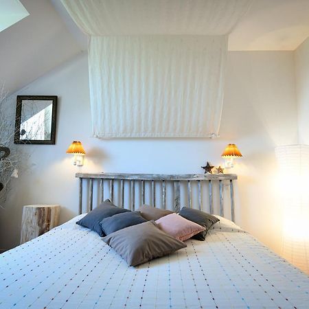 Bed and Breakfast La Ferme Dagué Lasseube Exterior foto