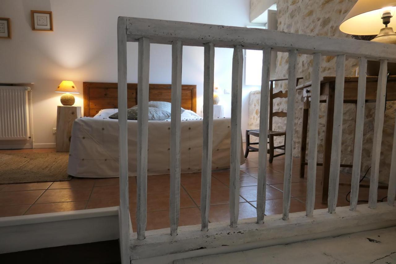Bed and Breakfast La Ferme Dagué Lasseube Exterior foto